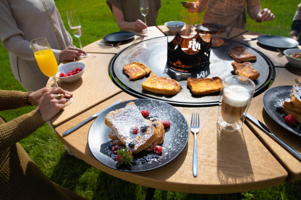 Gemeinsames Grillen von Süßspeisen am Major Grill
