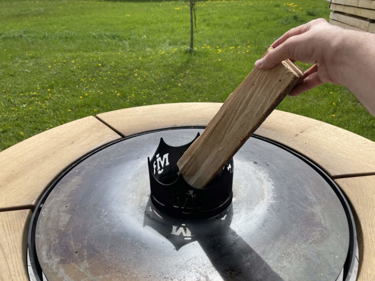 Major Grill Befeuerung mit Holz
